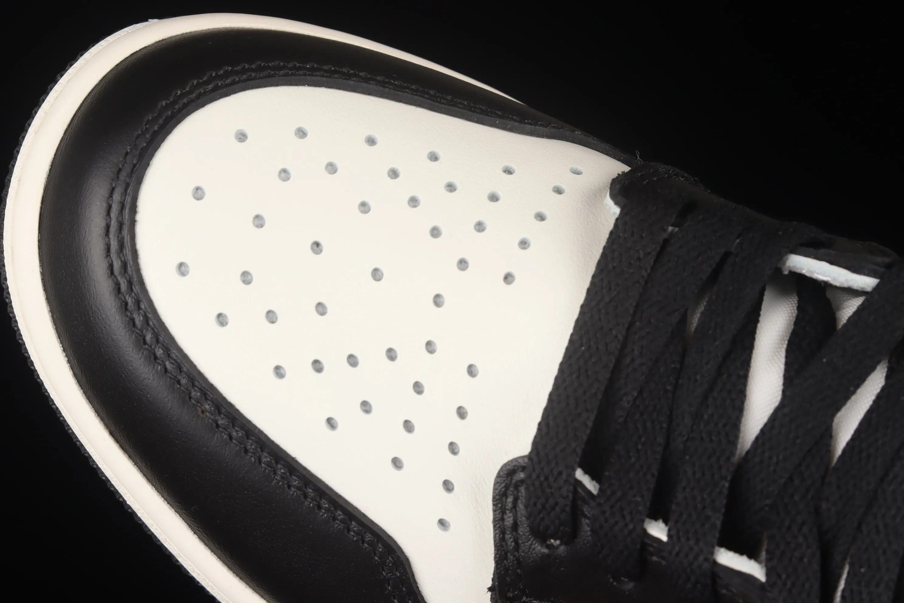All categories Air Jordan Jordan series basketball shoes Air Jordan 1 High Foreign trade version Air Jordan 1 High OG "Dark Mocha" AJ1 Joe 1 small barb 555088-105